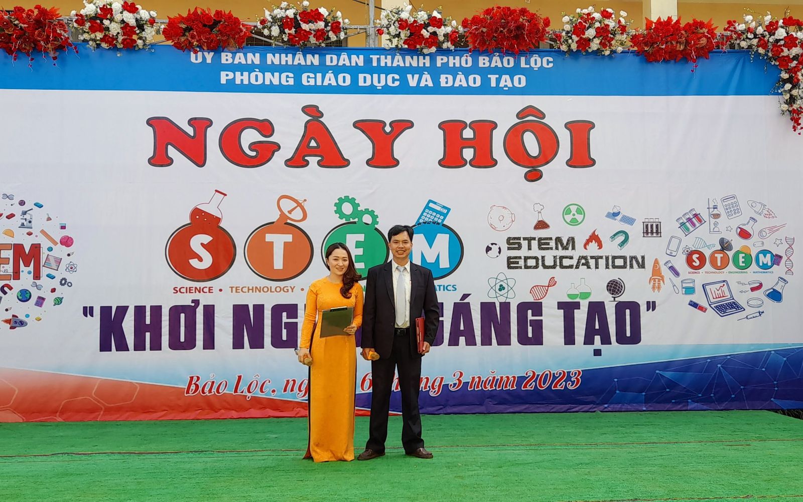 Phòng giáo dục và đào tạo tổ chức ngày hội STEM lần thứ nhất cấp thành phố năm học 2022-2023